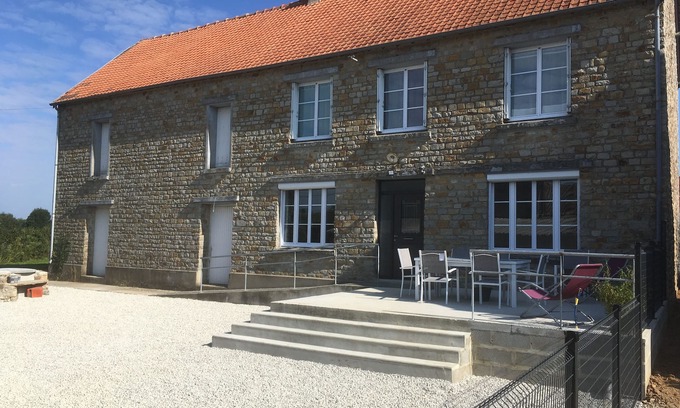 Montsenelle House | Gite in "the city"