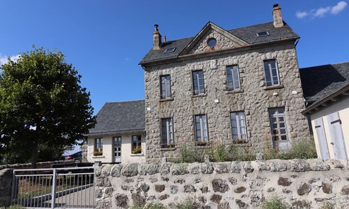 La Trinitat Cottage | Gite La Trinitat, 4 bedrooms, 12 persons