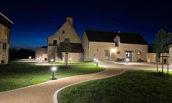 Lureuil Cottage | Gite Lureuil, 4 bedrooms, 15 persons