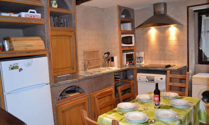 Saint-Papoul House | Gîte near Carcassonne and Castelnaudary with heated swimming pool and parking lot