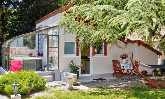 Saint-Avertin Cottage | Gite Saint-Avertin, 1 bedroom, 2 persons