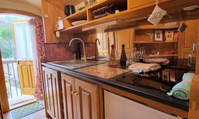 Vaureal Cottage | Gite Vauréal, 1 bedroom, 2 persons