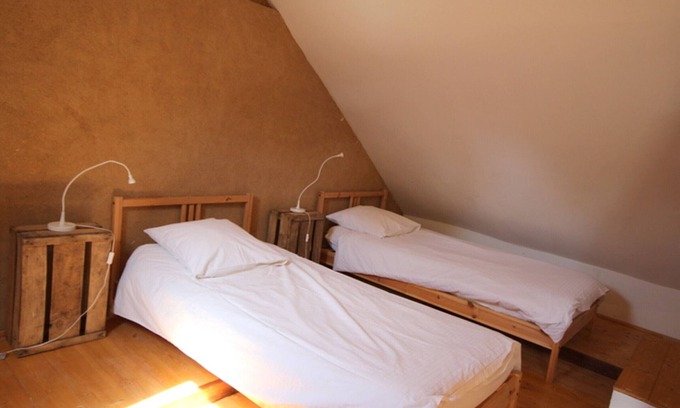 Vienne-en-Arthies Cottage | Gite Vienne-en-Arthies, 4 bedrooms, 8 persons