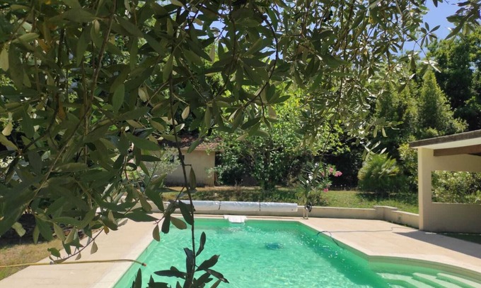 Piolenc Cottage | Gite with private pool.