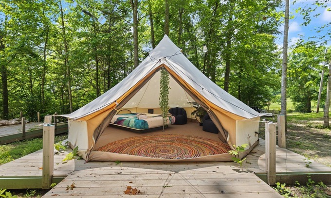 Stanton RV Rental | Glamping Yurt #1 in Red River Gorge with Wooded Views & Bathhouse