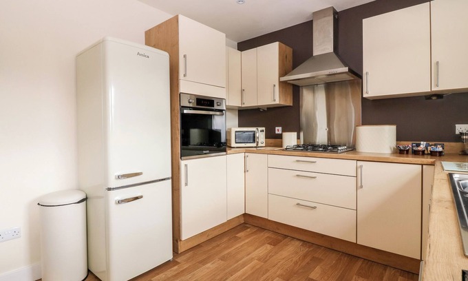 Strathkinness House | GLEBE COTTAGE (NUMBER 6), family friendly in St Andrews