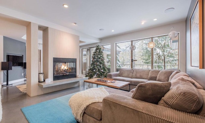 Blackcomb House | Gleneagles by Outpost Whistler
