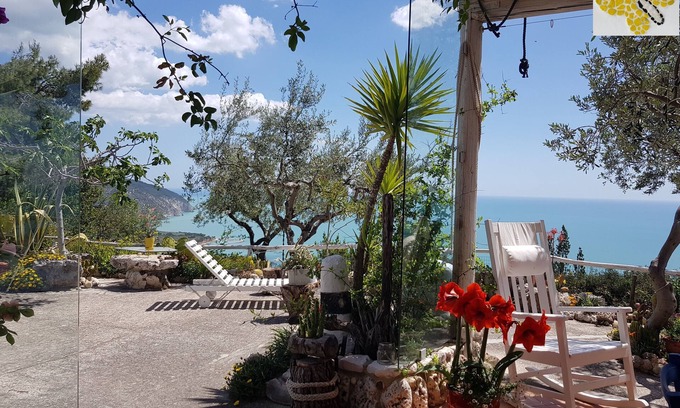 Mattinata Apartment | - Gli Orizzonti di Agata - Villa with a wide view of the sea - AGATA -