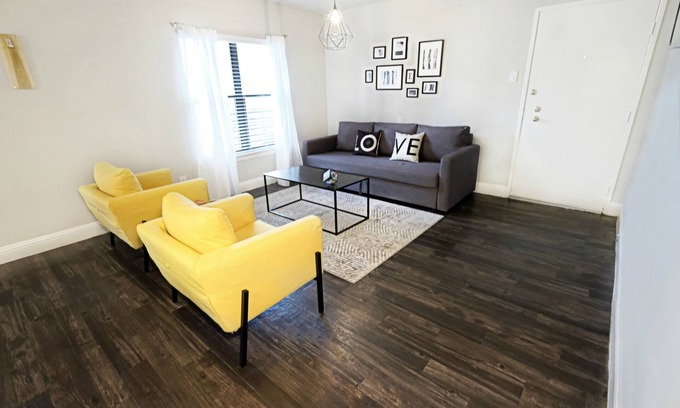 North Dallas Apartment | Global Cup Modern Comfort + Dallas City Flat