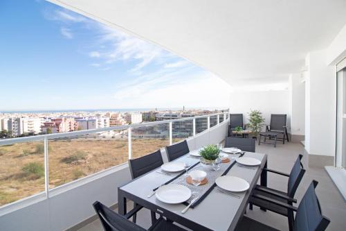 Canet de Berenguer Apartment | Global Properties, Apartamento con vistas al mar en Canet