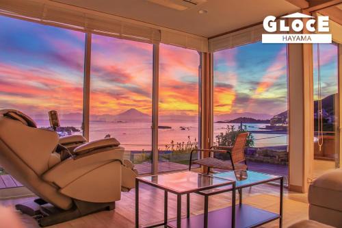 Yokosuka House | GLOCE 葉山 Ocean View House 都心から1時間 湘南の絶景を独り占めペットok 出張BBQ有り