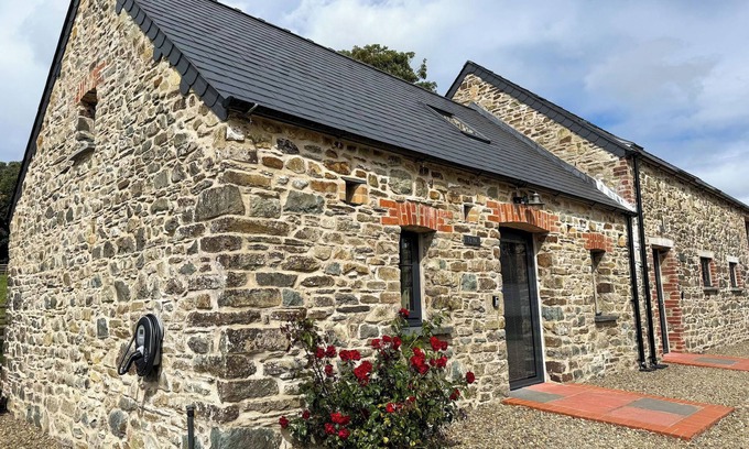 Haverfordwest Apartment | Gloriously rural, Ty Ni is a fantastic new barn conversion in Pembrokeshire