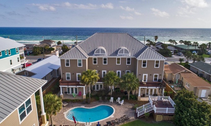Kiska Beach House | Glory Daze Beach House - Beach, Pool, Sleeps 14, Family Fav, West End of PCB
