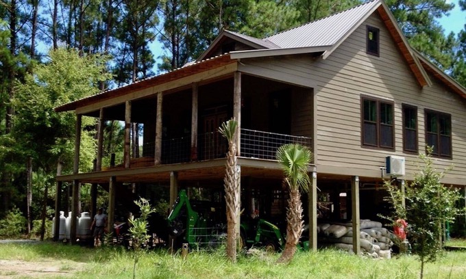 Sapelo Island Cabin | Go Back In Time To A Slower Pace In This Cabin In The Woods