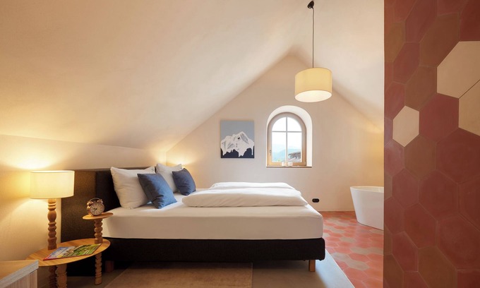 Caldaro Sulla Strada del Vino Apartment | Goldengel Suiten im Herzen von Kaltern