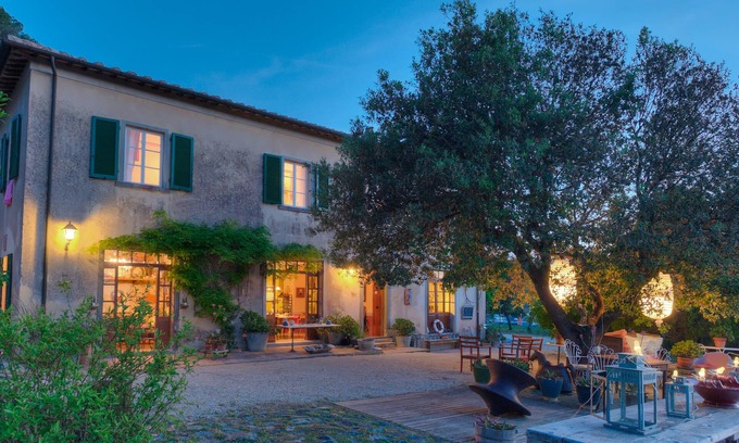 Portoferraio House | Gorgeous art-filled villa facing turquoise sea