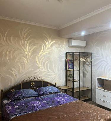 Chisinau House | Golden Rose