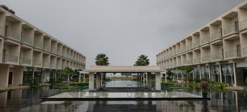 Bapatla Hotel | Golden Sands - By The Bay Resorts