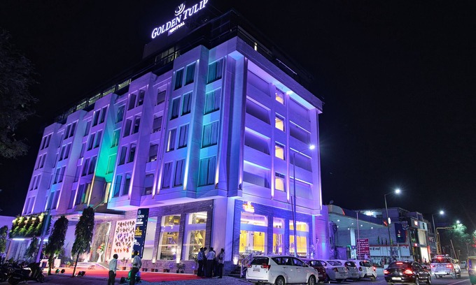 Panch Batti Hotel | Golden Tulip Essential Jaipur