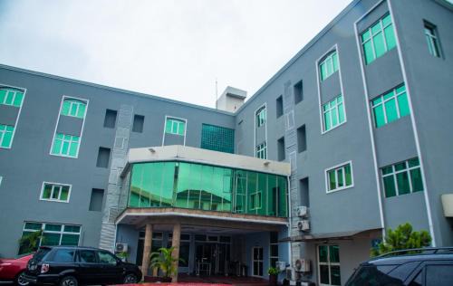 Port Harcourt Hotel | Golden Tulip Hotel- Evergreen Port Harcourt