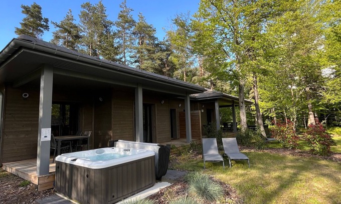 Le Chambon-sur-Lignon Cottage | Golfside Lodge with Private Jacuzzi, Indoor Pool, and Spa Access