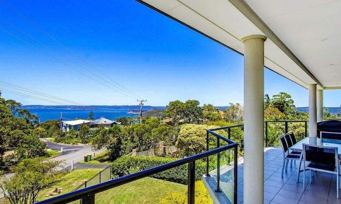 Killcare Heights House | 'Gone Coastal' by Accom Holidays