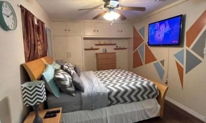 Spring Hill House | Good Location/Good people AND GOOD VIBES ONLY