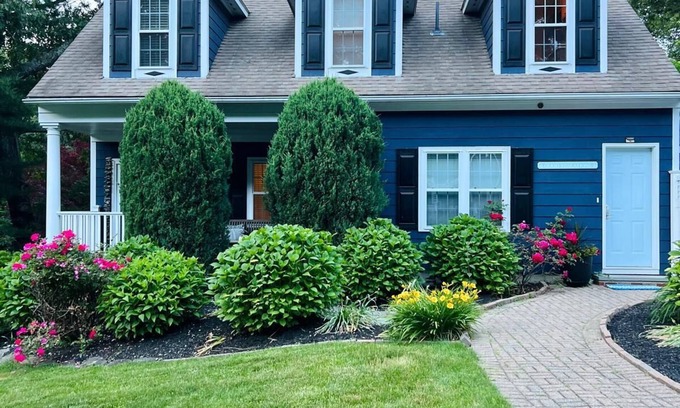 North Kingstown House | Good Vibrations: A quiet Rhode Island getaway, between Providence & Newport