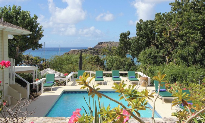 English Harbour House | Gorgeous 5 Bedroom House with Pool on Beach in English Harbour