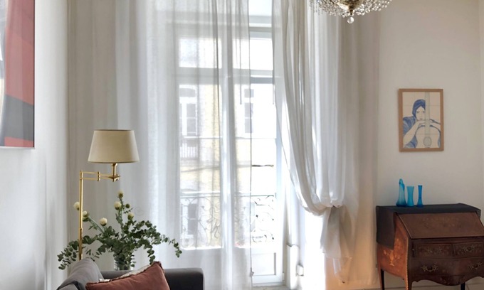 Lisbon Old Town Apartment | Gorgeous Apartment in Fabulous Location