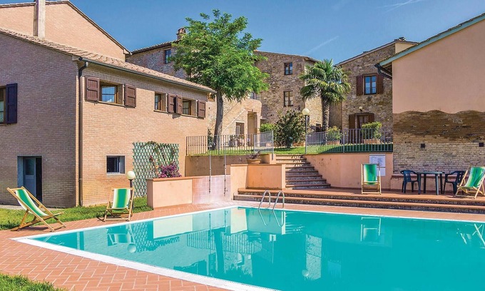 Montaione Apartment | Gorgeous apartment in Montaione FI