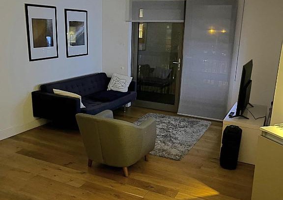 Wall End Apartment | Gorgeous Apt Close to Everything