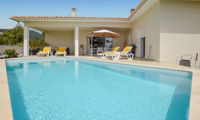 Abbazia House | Gorgeous home in Prunelli di Fiumorbo