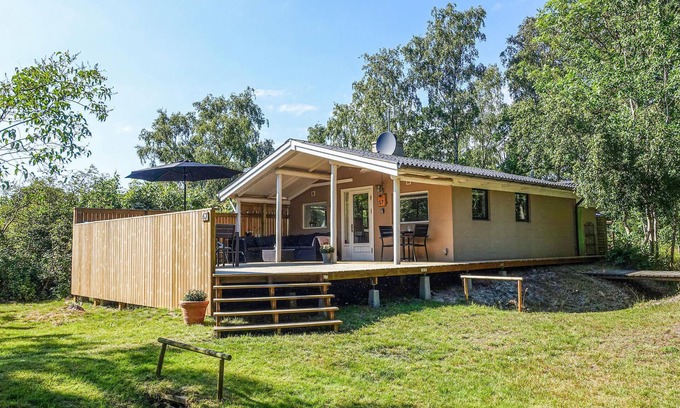 Boderne House | Gorgeous home in Aakirkeby with WiFi