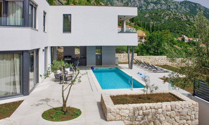 Dunave Krajnje House | Gorgeous home in Dubravka