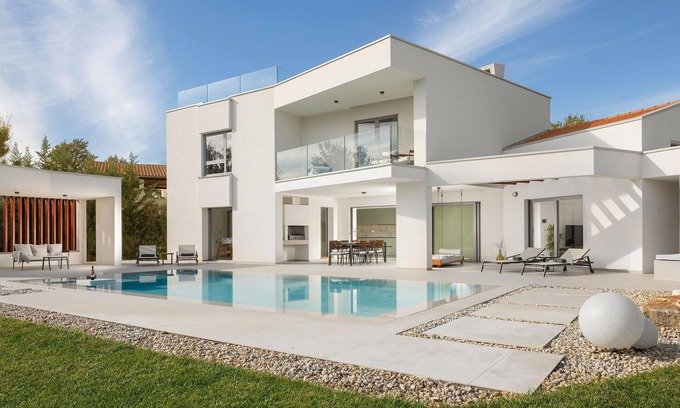 Gajana House | Gorgeous home in Gajana