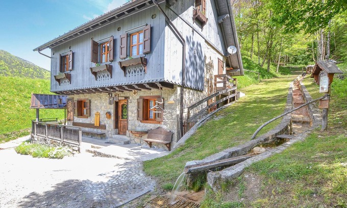 Comeglians House | Gorgeous home in Comeglians (UD)