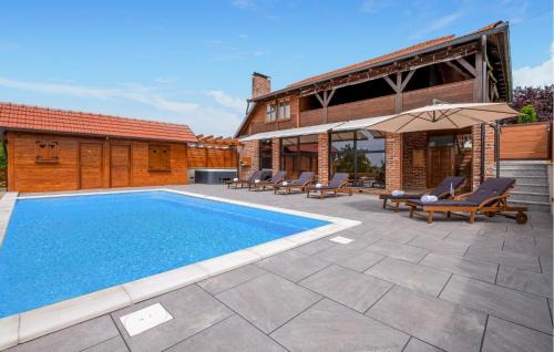 Rovisce House | Gorgeous Home In Rovisce