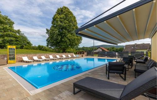 Slunj House | Gorgeous Home In Slunj With Kitchen