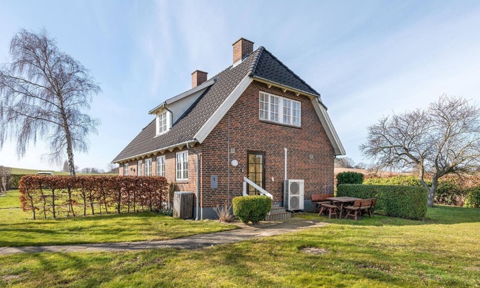 Langeland Municipality House | Gorgeous home in Tranekær with WiFi