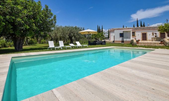 Chiaramonte Gulfi House | Gorgeous home in Chiaramonte Gulfi