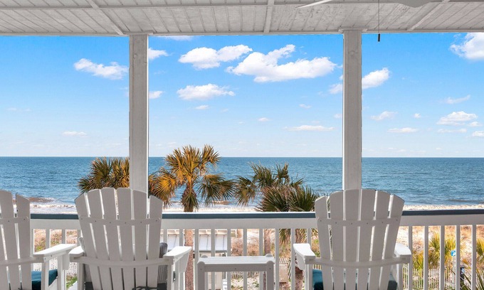 Tybee Island Condo | Gorgeous Ocean Views from Balcony