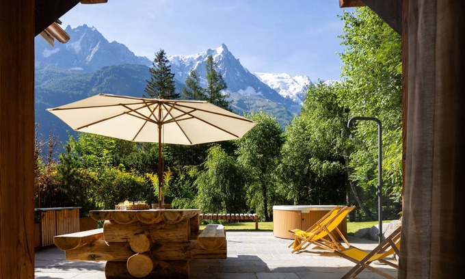 Chamonix City Centre Ski Chalet | Gorgeous three bedroom chalet close to center of Chamonix-Mont-Blanc
