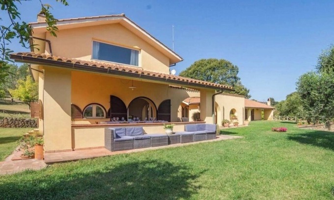 Campagnano di Roma Villa | Gorgeous villa near Rome for families and groups with large park and game room