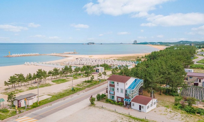 Goseong-gun House | Goseong Omaju Pension