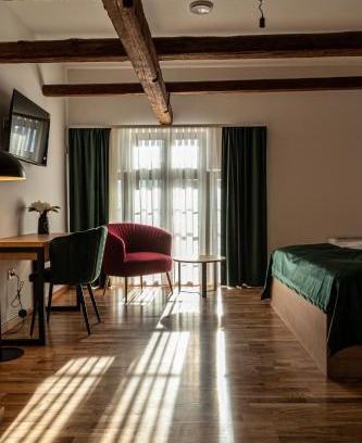 Dobrna Hotel | Gostišče Pod Kostanji