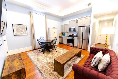 Treme Apartment | Governors Apartment - Steps to French Quarter