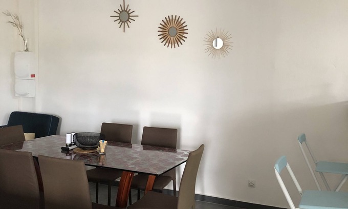 Belcourt House | @BELCOURTEX GITE ET CHAMBRES