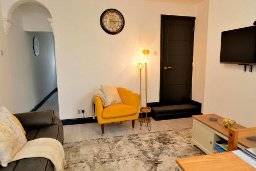 Stoke-on-Trent House | Grace home by Esongrace stays