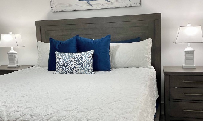 Leeward Settlement Condo | Grace's Condo in Leeward Settlement